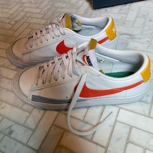 Nike Sneakers